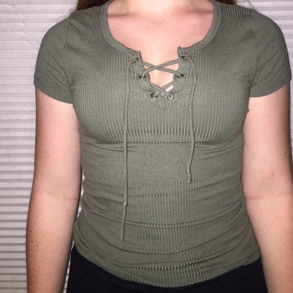 Hollister lace up green tee